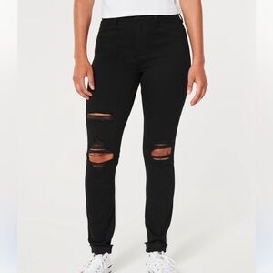 Black ripped skinny jeans